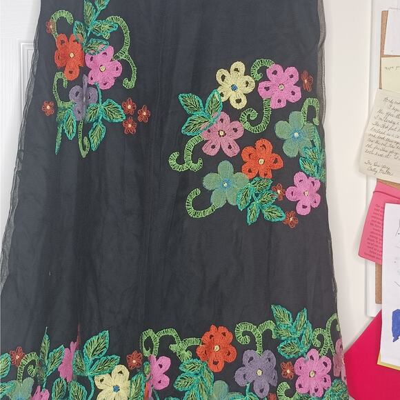 Teri Jon Embroidered Floral Net Overlay Midi Skirt - Picture 5 of 6